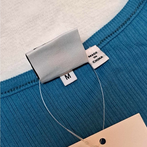 X-Girl Womens Oval Logo Cardigan - Women's size MEDIUM - Picture 6 of 12